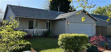 764 Wisteria St, Independence, OR 97351