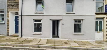 2 bed terraced house for sale