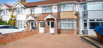 3 bed terraced house to rent