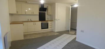 2 bedroom ground floor flat