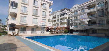 Didim'de sekin havuzlu sitede 2+1 daire