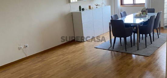 Apartamento T3 no centro de Gondomar