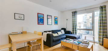 Flat to rent in Gillingham Street, Pimlico SW1V