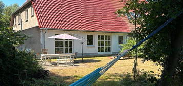 Ferienhaus oder Wohnhaus auf Rügen (Schaprode)