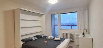 Byt 2+kk, 55 m², Bernolákova, Praha