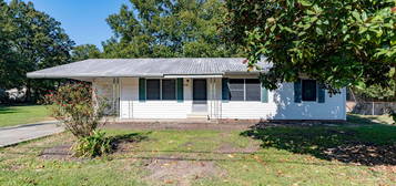 416 Caroline St, New Iberia, LA 70560