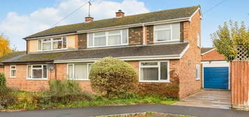 4 bedroom semi-detached house for sale