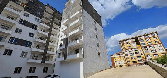 Remax Penta ' dan Yıldızkent ' te 2+1 Kiralık Daire