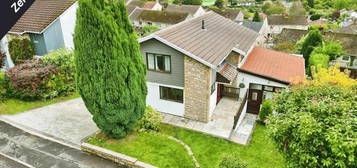 5 bedroom detached house