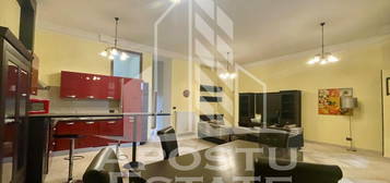 Apartament 3 camere, curte cu acces auto, ULTRACENTRAL