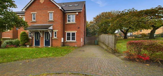 4 bedroom semi-detached house for sale