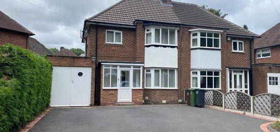 3 bedroom semi-detached house to rent