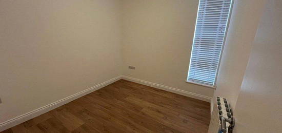 2 bed flat to rent