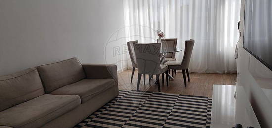 Apartamento T2 para arrendamento