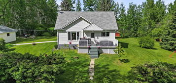 8006 Township Rd #504, Brazeau County, AB T7A 2A2