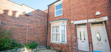 Terraced house to rent in Rydal Grove, De Grey Street, Hull HU5