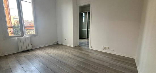 Appartement  à louer, 2 pièces, 1 chambre, 27 m²