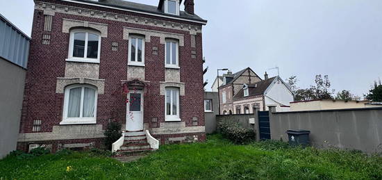 Maison  à louer, 4 pièces, 2 chambres, 98 m²