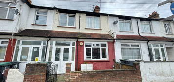 Flat for sale in Boreham Road, Wood Green N22