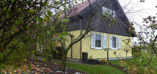 Ihr neues Zuhause in Nordsachsen: Idyllisches Einfamilienhaus mit Garten, Pool und moderner Ausstattung vor den Toren von Mügeln