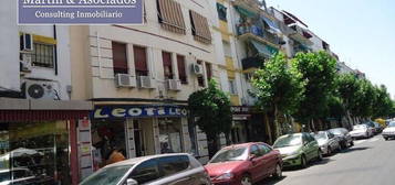 Piso en venta en avenida de la Viñuela, 13