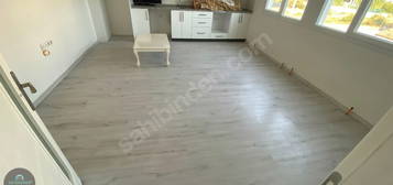 SEYDİKEMER EMLAK'tan Gerişburnu'nda Kiralık 2+1 Dubl. 25m² Salon