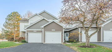 1603 Woodhaven Ct, Mundelein, IL 60060