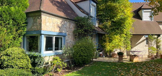 Maison  à louer, 6 pièces, 4 chambres, 192 m²