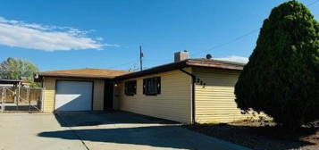 212 Lynwood Dr, Farmington, NM 87401