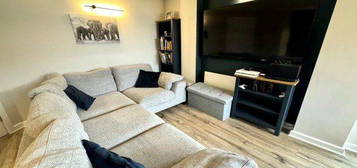 2 bed flat to rent