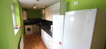 Terraced house to rent in Frederick Grove, Lenton, Nottingham NG7