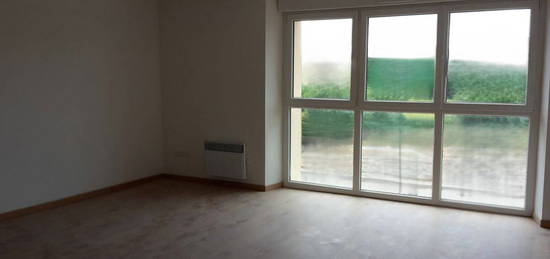 Loue appartement avec jardin de 35 m²