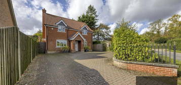 5 bed detached house for sale