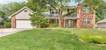 6 Cypress Point Dr, Collinsville, IL 62234