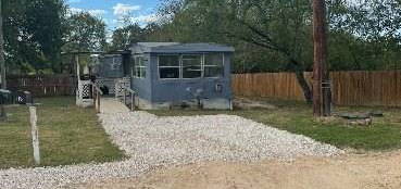 110 E 4th St Unit 8, Natalia, TX 78028