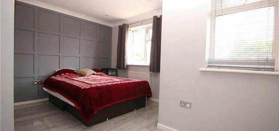 1 bedroom detached house