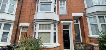 4 bedroom terraced house