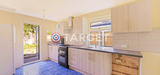 4 bedroom terraced house