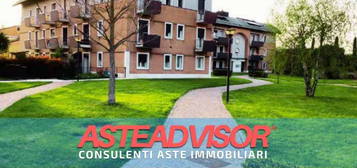 Appartamento all'asta in via Lago di Garda, 25