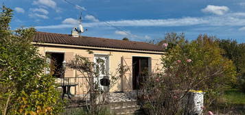 Maison T3 avec garages et jardin