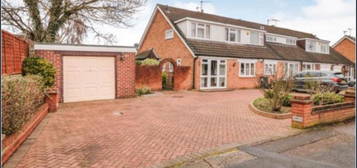 4 bedroom semi-detached house to rent