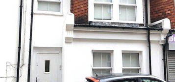 1 bed maisonette to rent