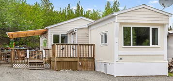 21-200 LOBIRD ROAD, Whitehorse, Yukon