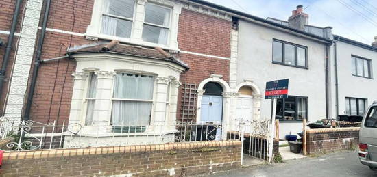 2 bedroom terraced house