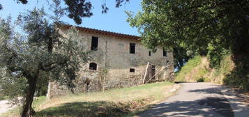 Casale/cascina in vendita in via San Gregorio, 32