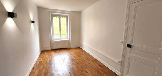 Appartement  à louer, 2 pièces, 1 chambre, 51 m²