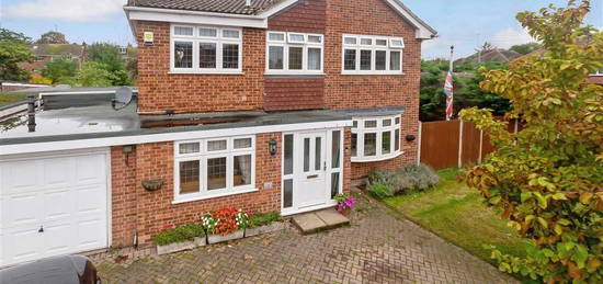 4 bed detached house for sale