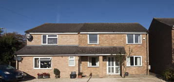 Flat to rent in Spareacre Lane, Eynsham, Witney OX29