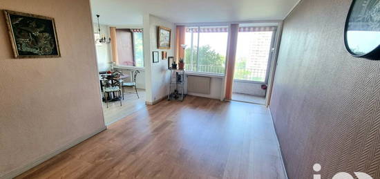 Appartement  à vendre, 3 pièces, 3 chambres, 80 m²