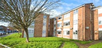 2 bedroom ground floor flat